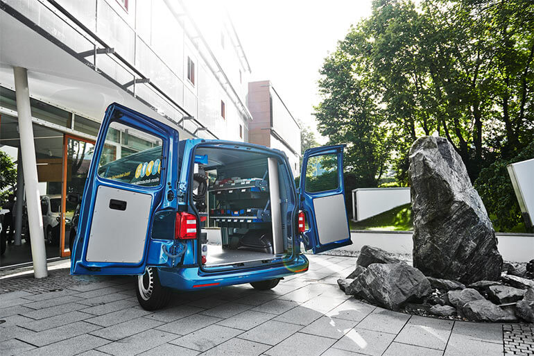 Durch die Integration des SR5 BOXXen Systems lassen sich nun auch Kleinteile geordnet transportieren.